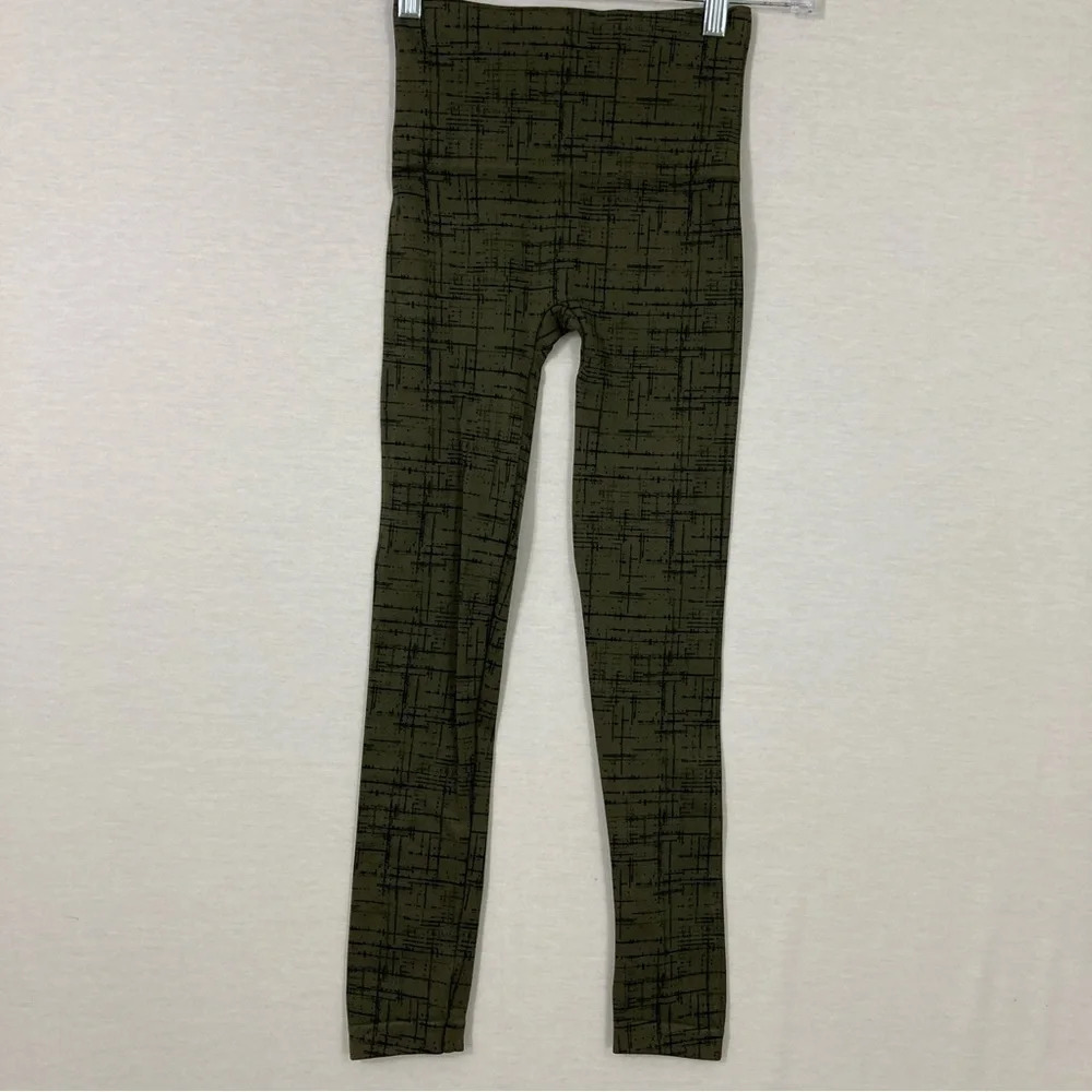Spanx Green Black Geometric Look‎ at Me Now Seamless Leggings size Small